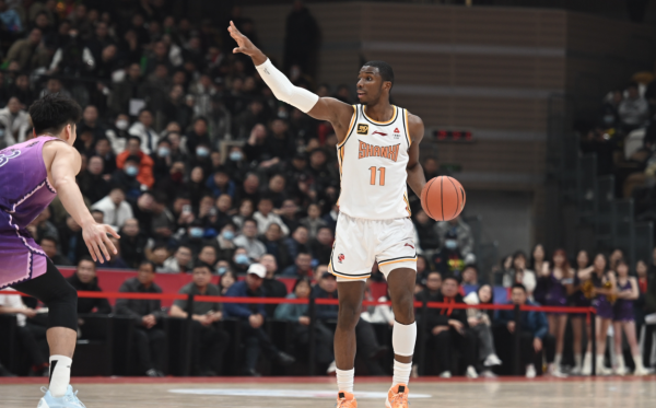 秦安配资 薪资太低！这四位超级外援拒绝重返CBA，或影响季后赛格局